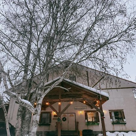 Alpine Meadows Lodge Golden Εξωτερικό φωτογραφία
