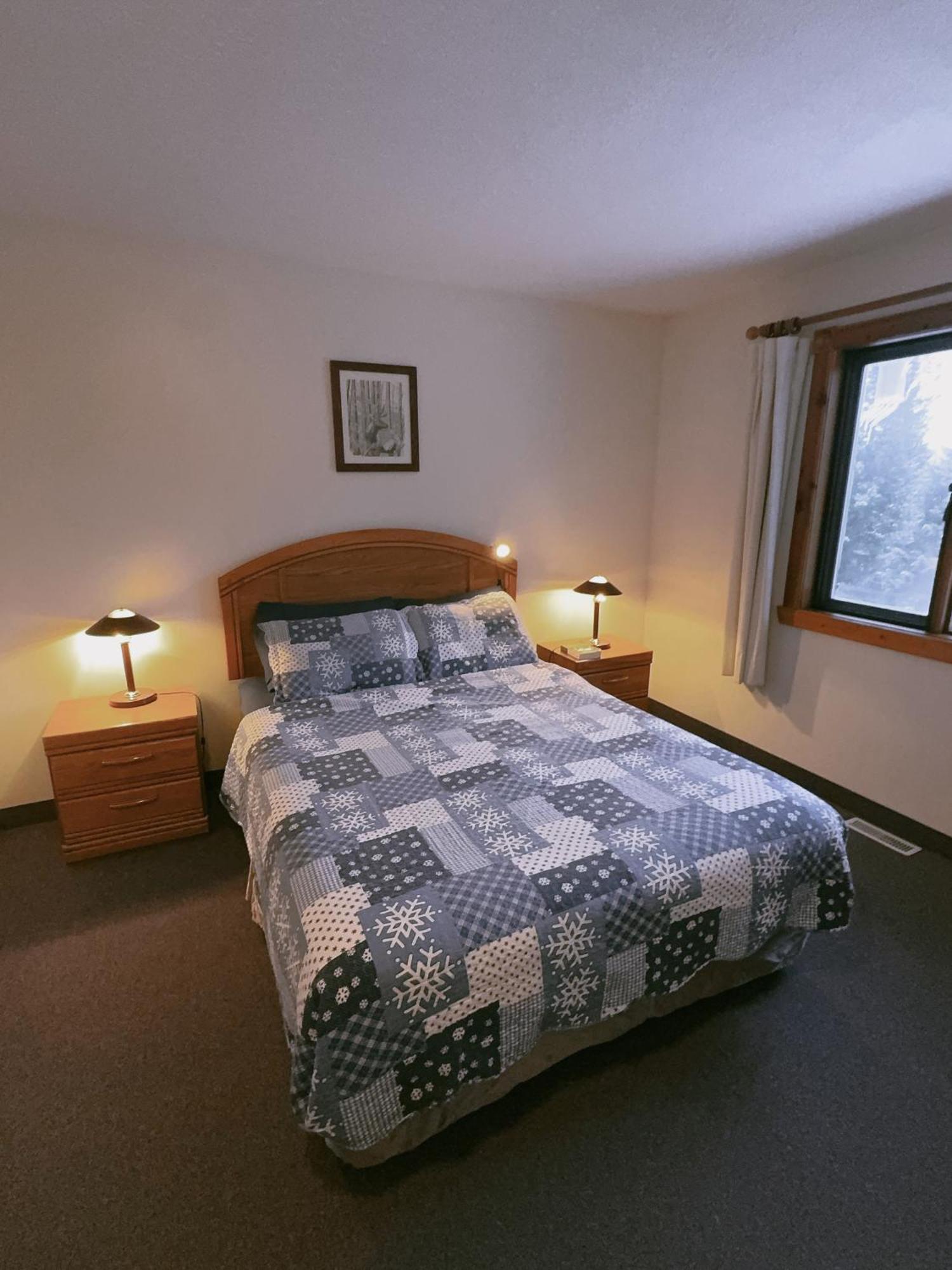 Alpine Meadows Lodge Golden Εξωτερικό φωτογραφία