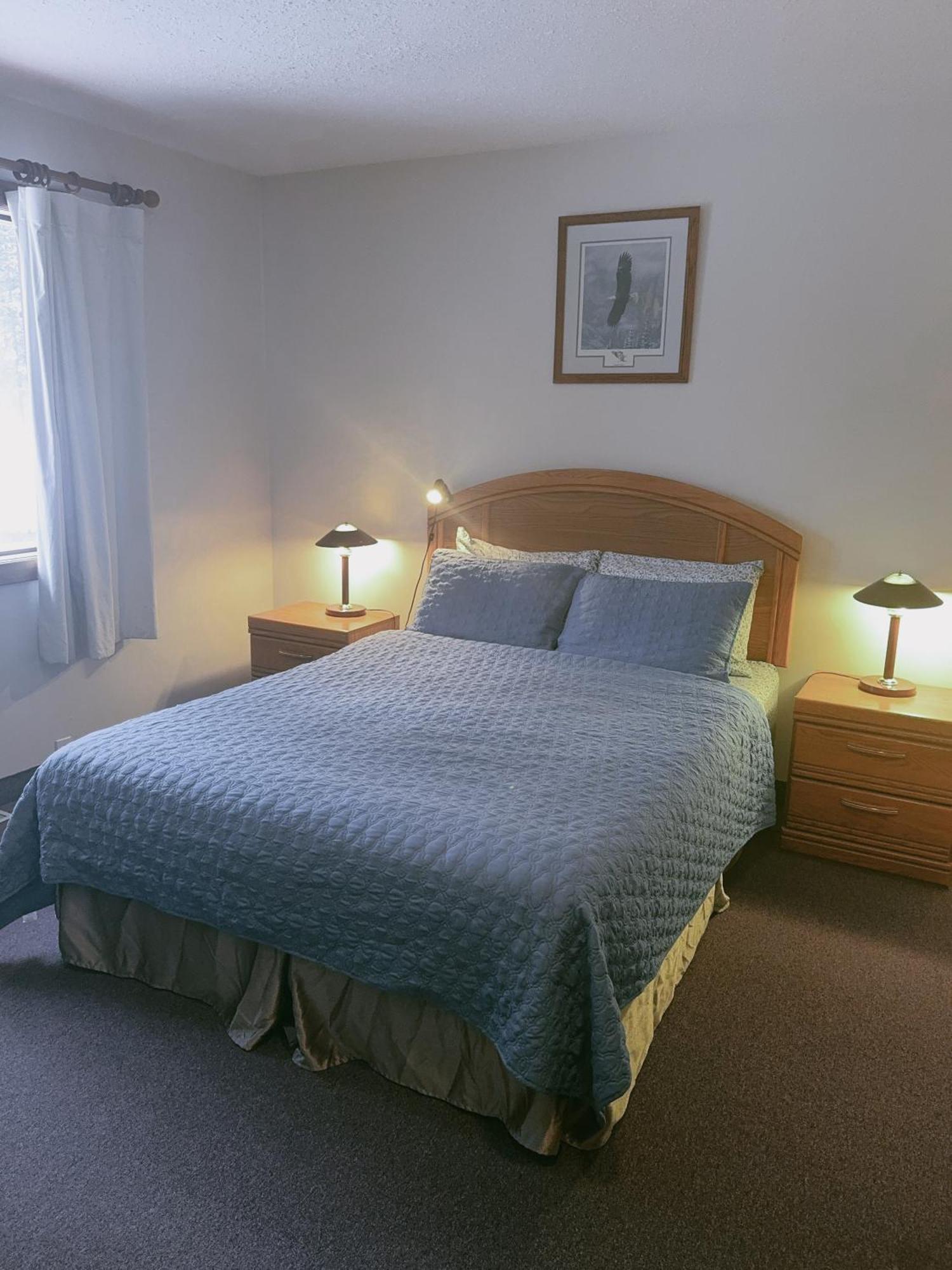 Alpine Meadows Lodge Golden Εξωτερικό φωτογραφία