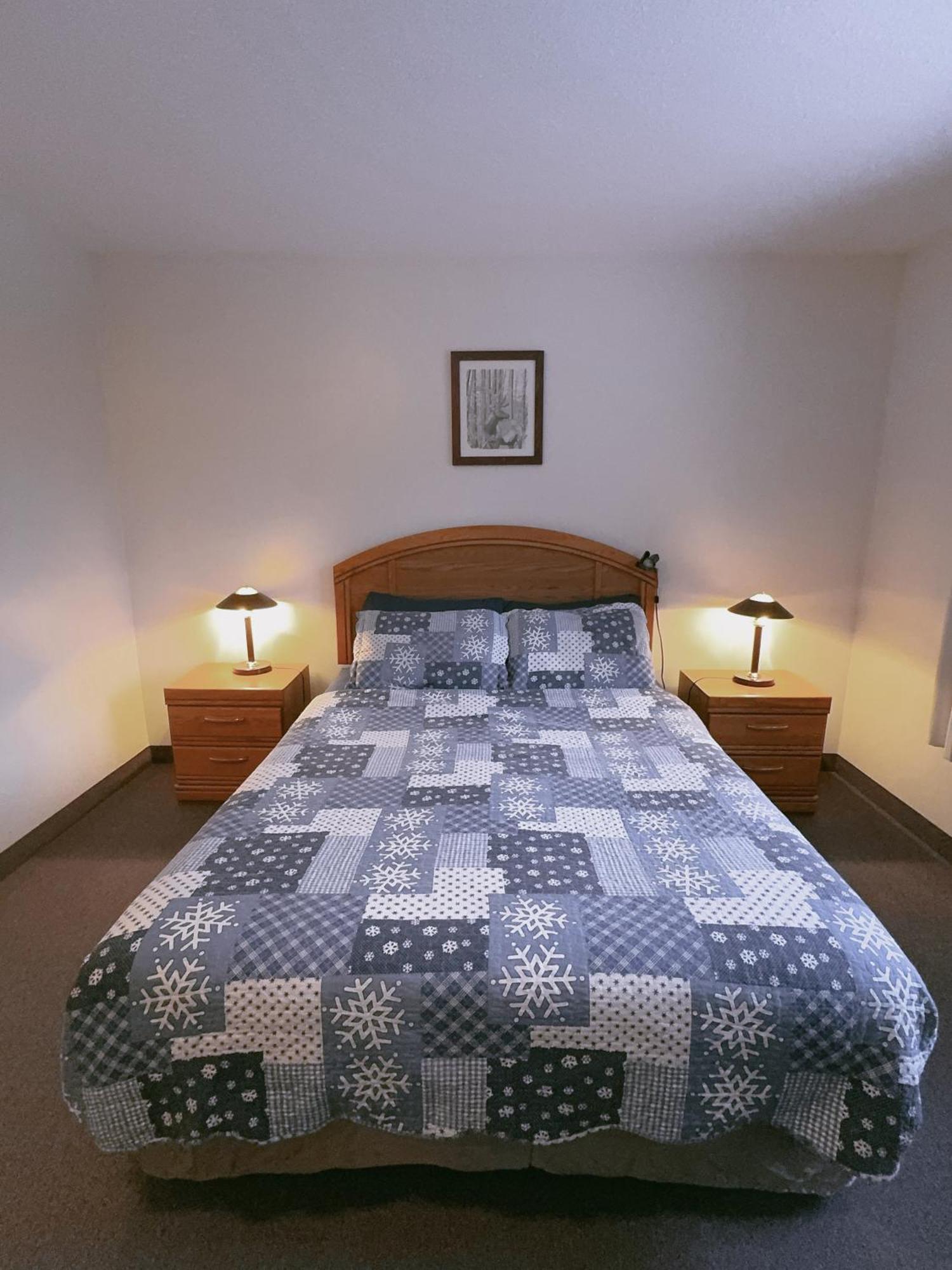 Alpine Meadows Lodge Golden Εξωτερικό φωτογραφία