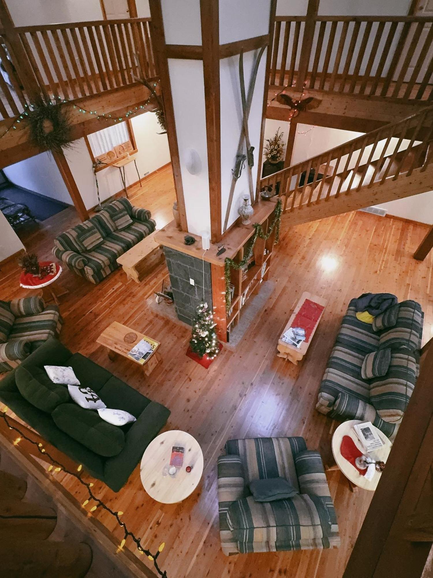 Alpine Meadows Lodge Golden Εξωτερικό φωτογραφία