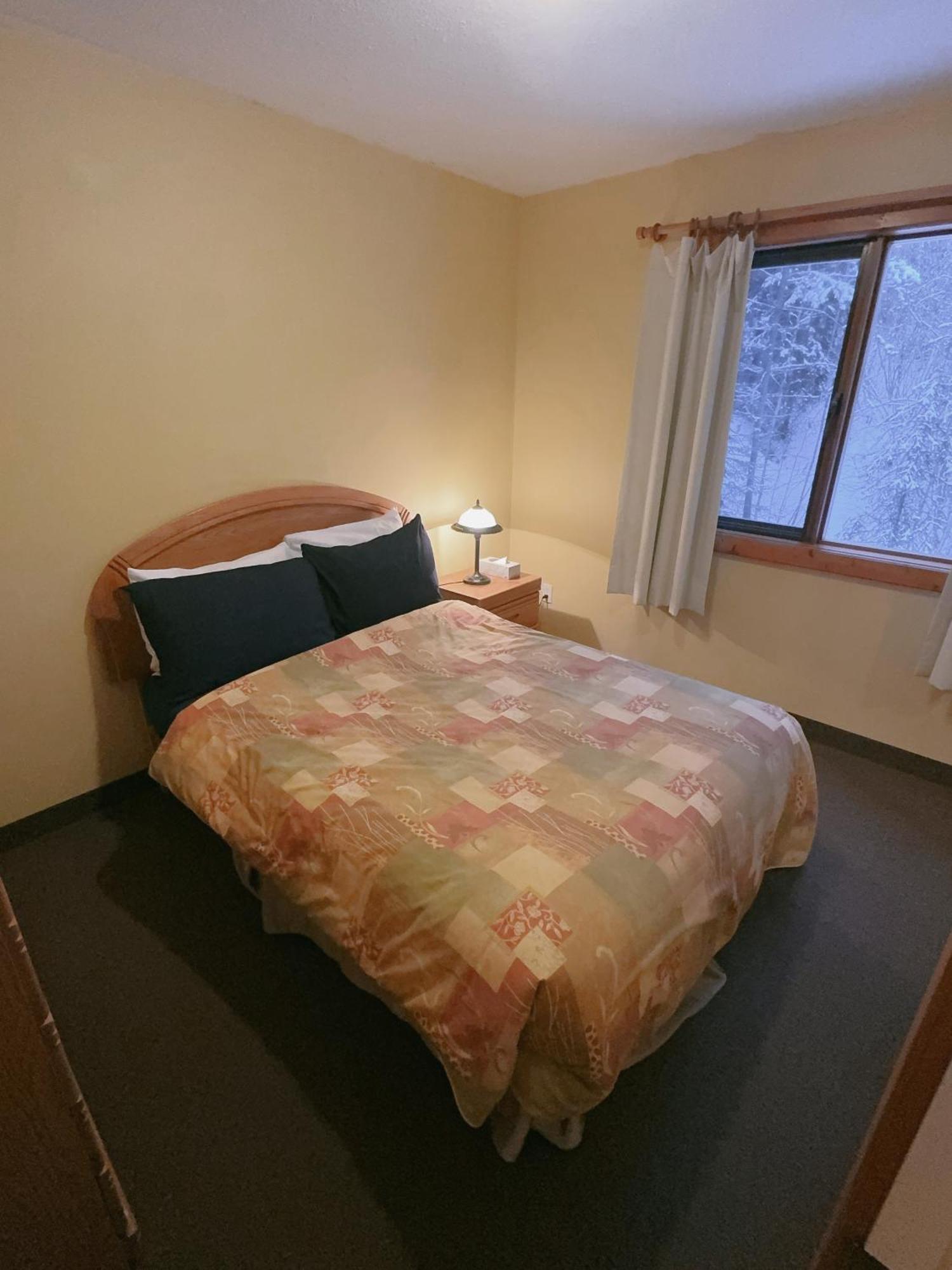 Alpine Meadows Lodge Golden Εξωτερικό φωτογραφία