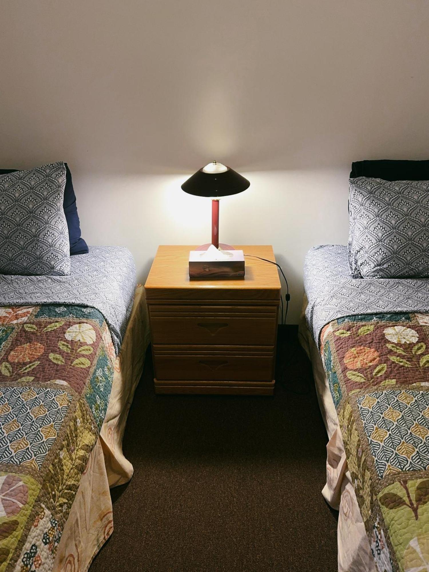 Alpine Meadows Lodge Golden Εξωτερικό φωτογραφία