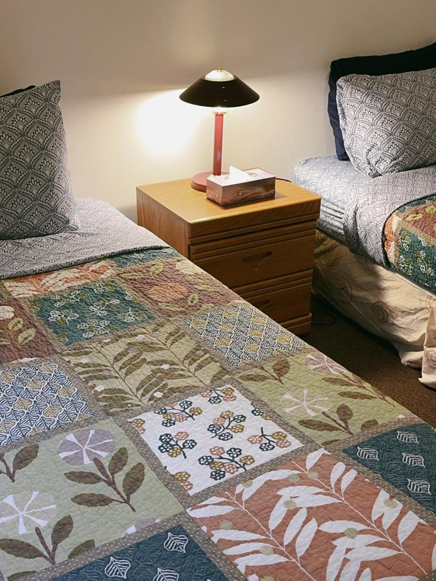 Alpine Meadows Lodge Golden Εξωτερικό φωτογραφία